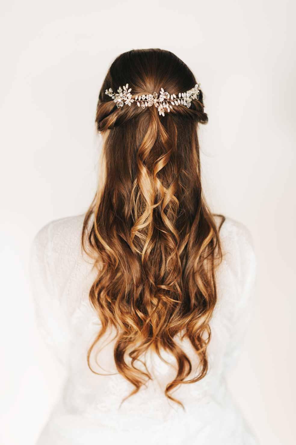 Trendy bridal hairstyle with beautiful wedding accessories